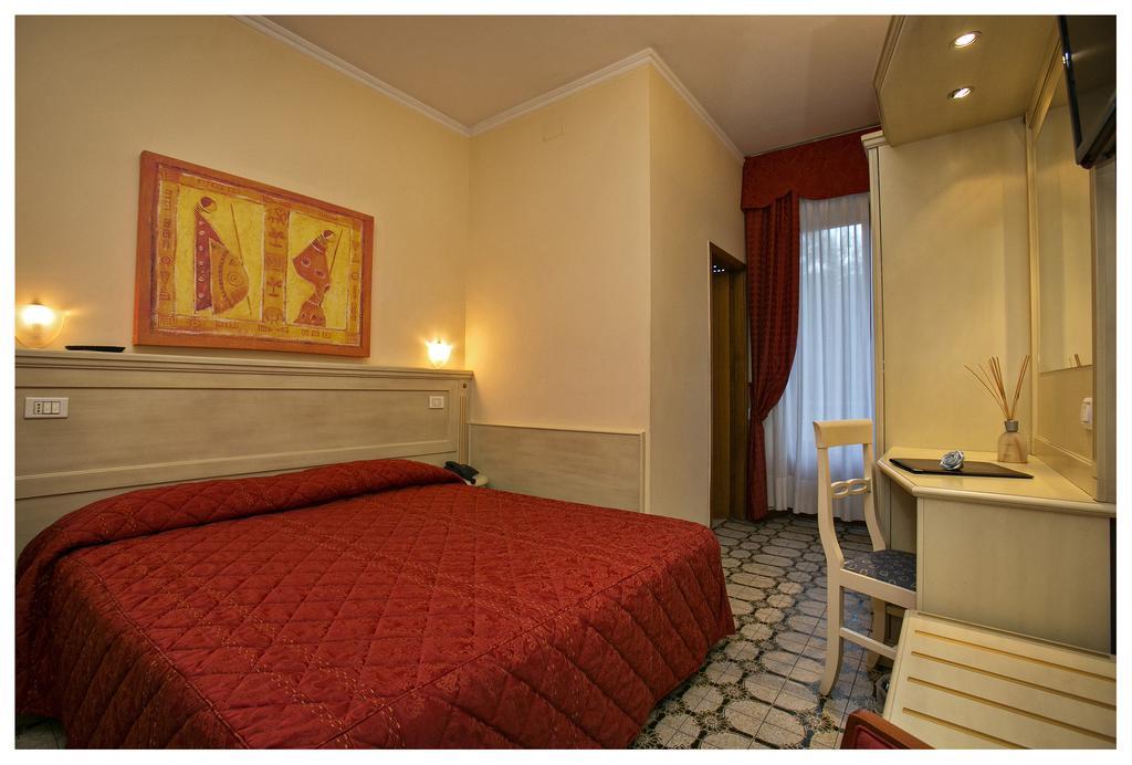 Hotel Lo Squalo Grottammare Quarto foto